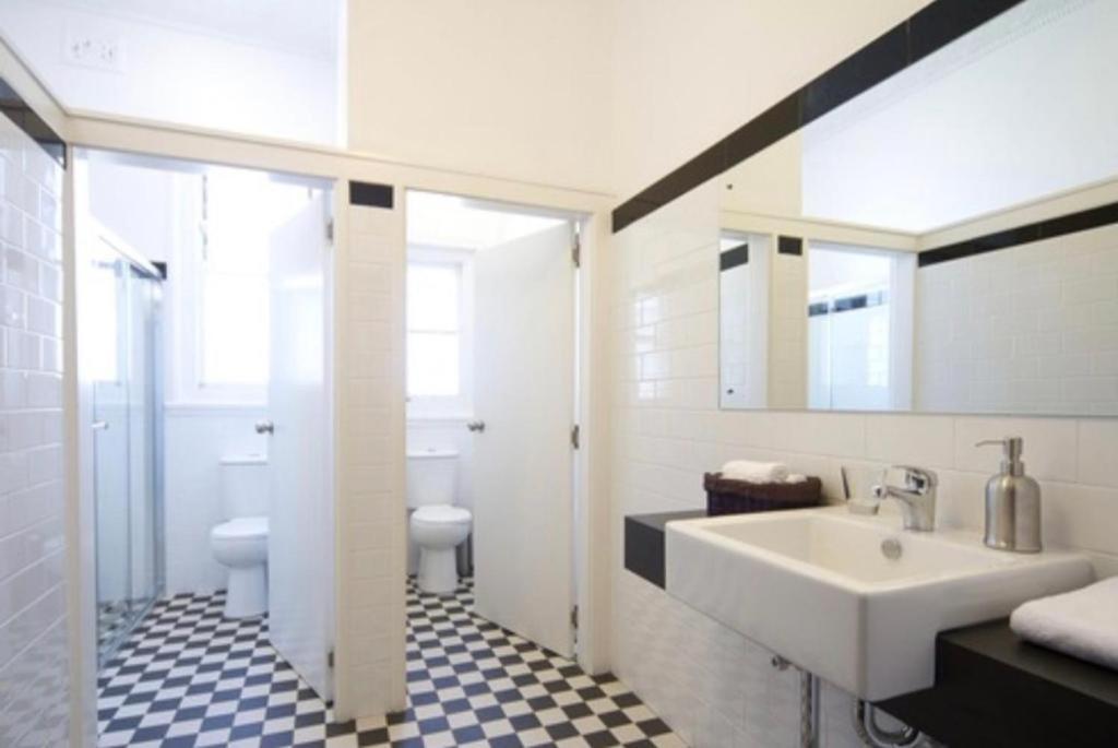 The Young Street Hotel Carrington 외부 사진
